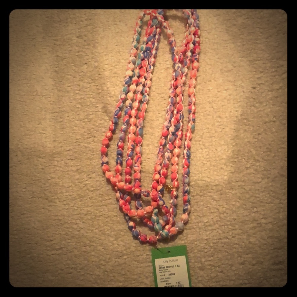 NWT lilly Pulitzer necklace